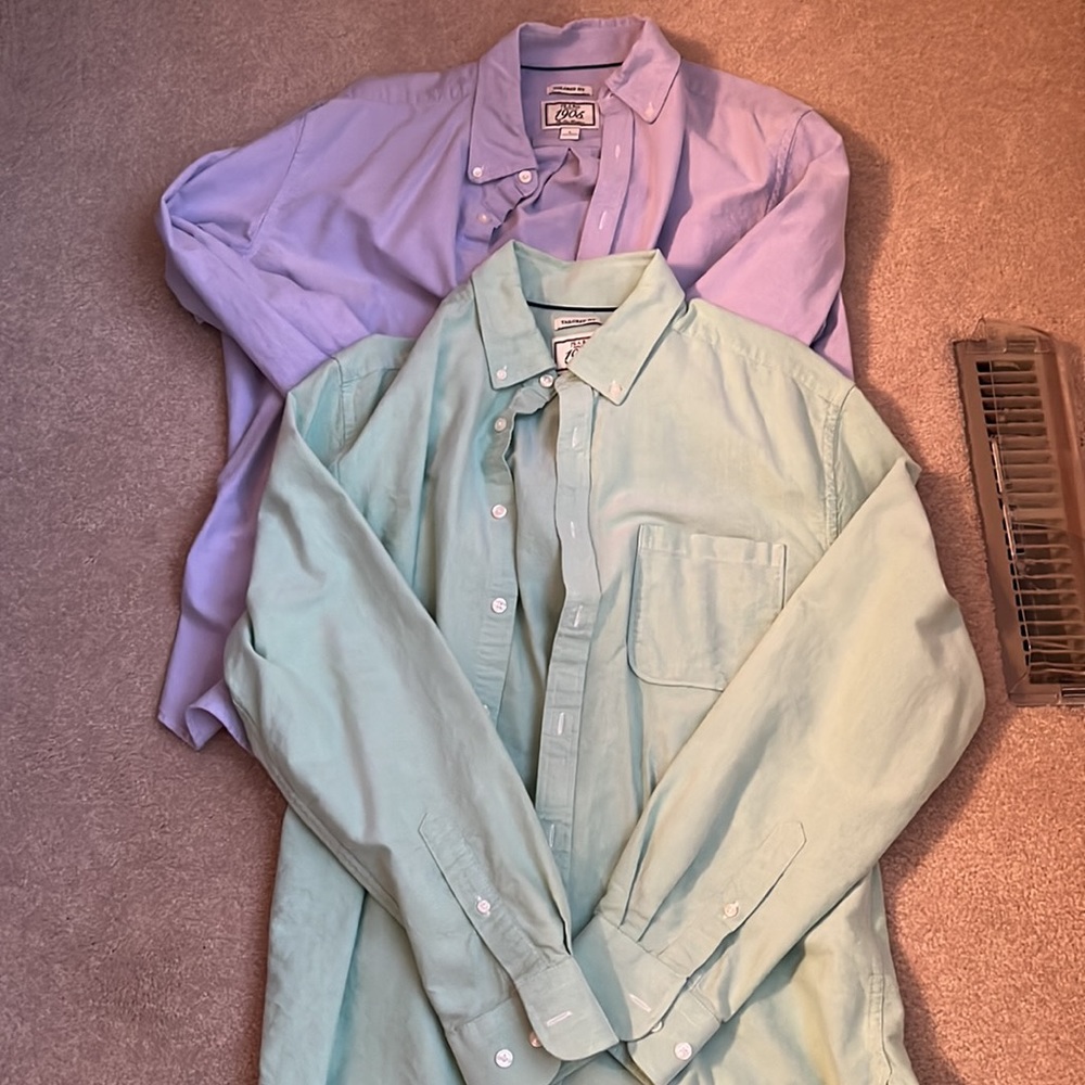 Jos. A. Bank tailored fit button downs - Picture 1 of 6